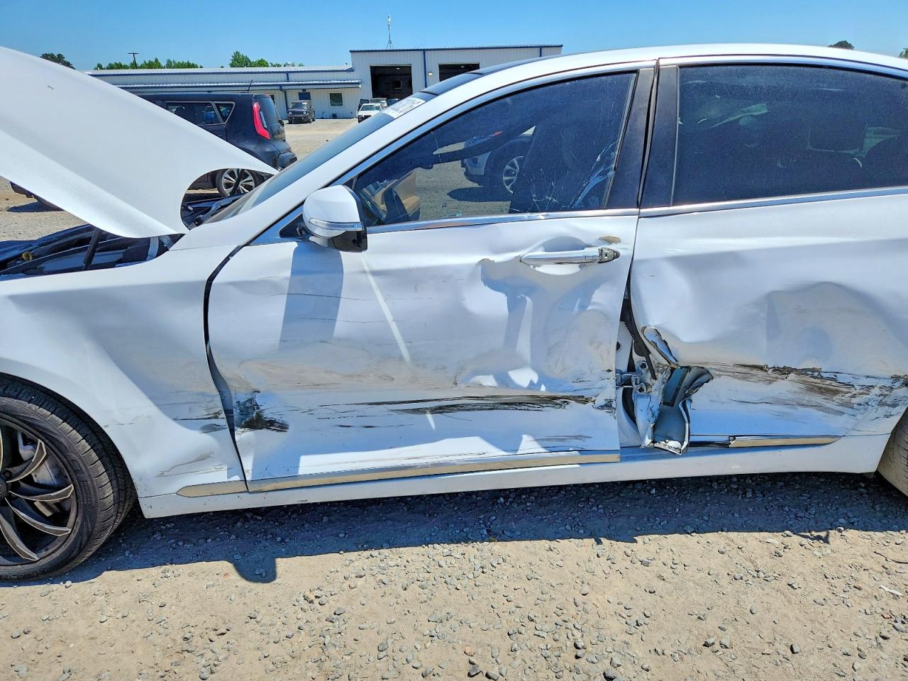 2015 Hyundai Genesis 3.8l White vin: KMHGN4JE5FU037933