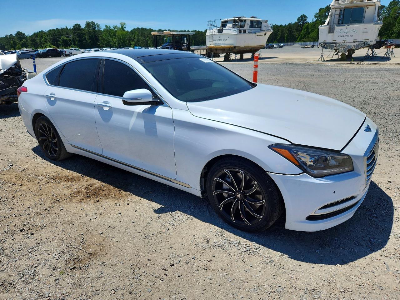 2015 Hyundai Genesis 3.8l White vin: KMHGN4JE5FU037933