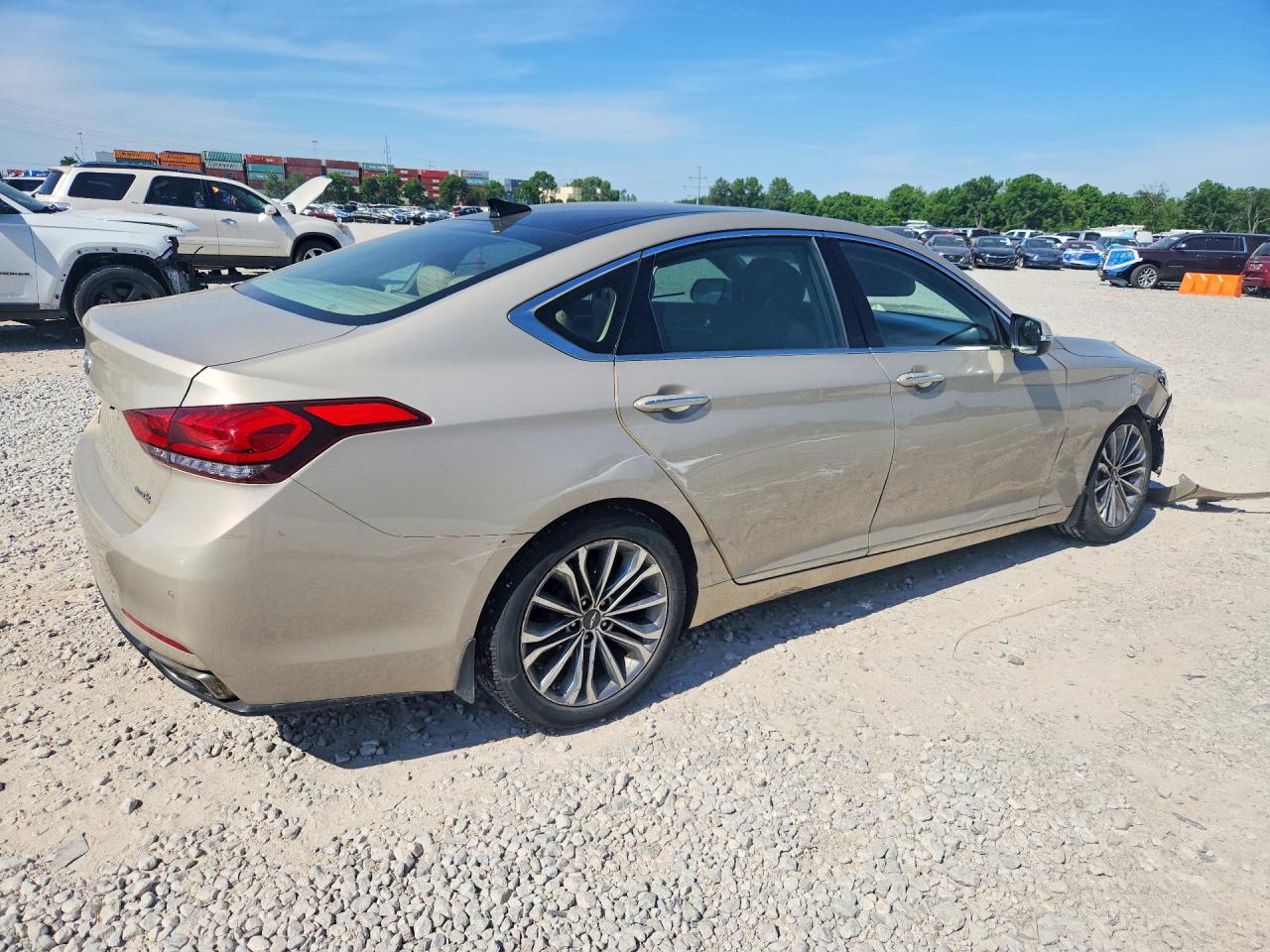 2015 Hyundai Genesis 3.8l Gold vin: KMHGN4JE5FU038208