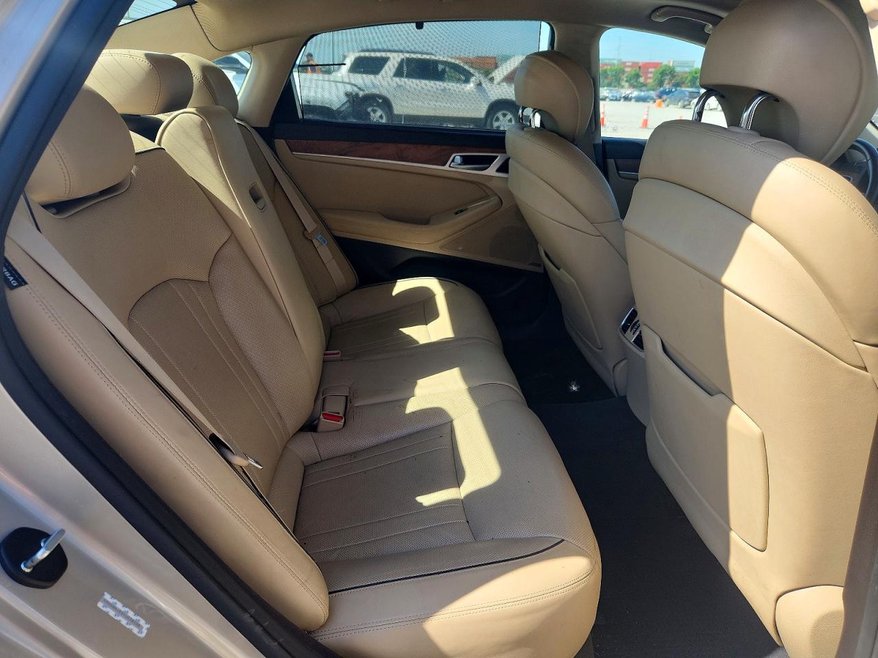 2015 Hyundai Genesis 3.8l Gold vin: KMHGN4JE5FU038208