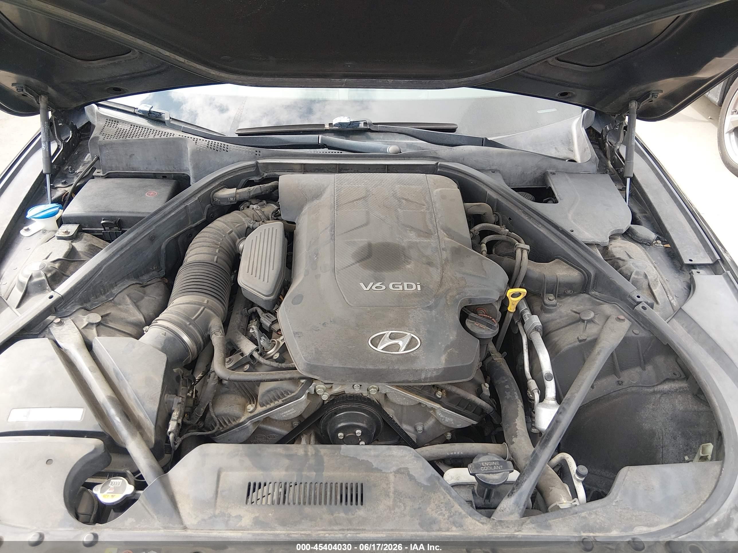 2015 Hyundai Genesis 3.8 Black vin: KMHGN4JE5FU062802