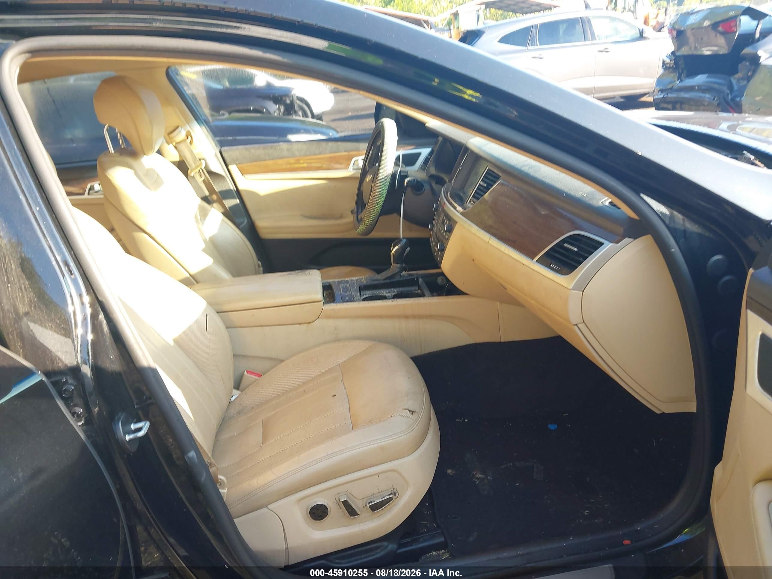 2015 Hyundai Genesis 3.8 Black vin: KMHGN4JE5FU065585