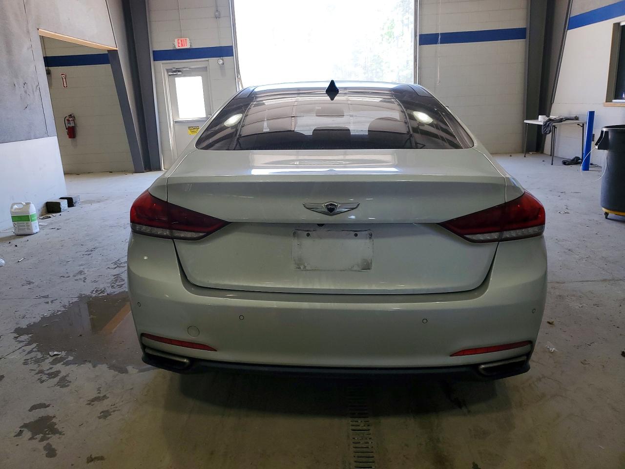 2015 Hyundai Genesis 3.8l Silver vin: KMHGN4JE5FU074996