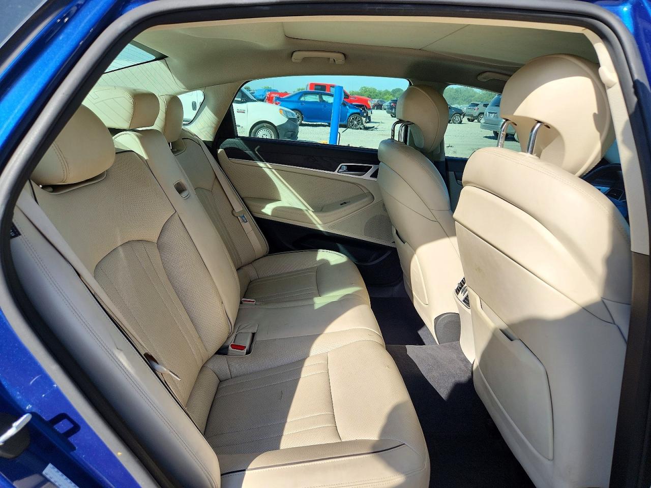 2015 Hyundai Genesis 3.8l Blue vin: KMHGN4JE5FU078336