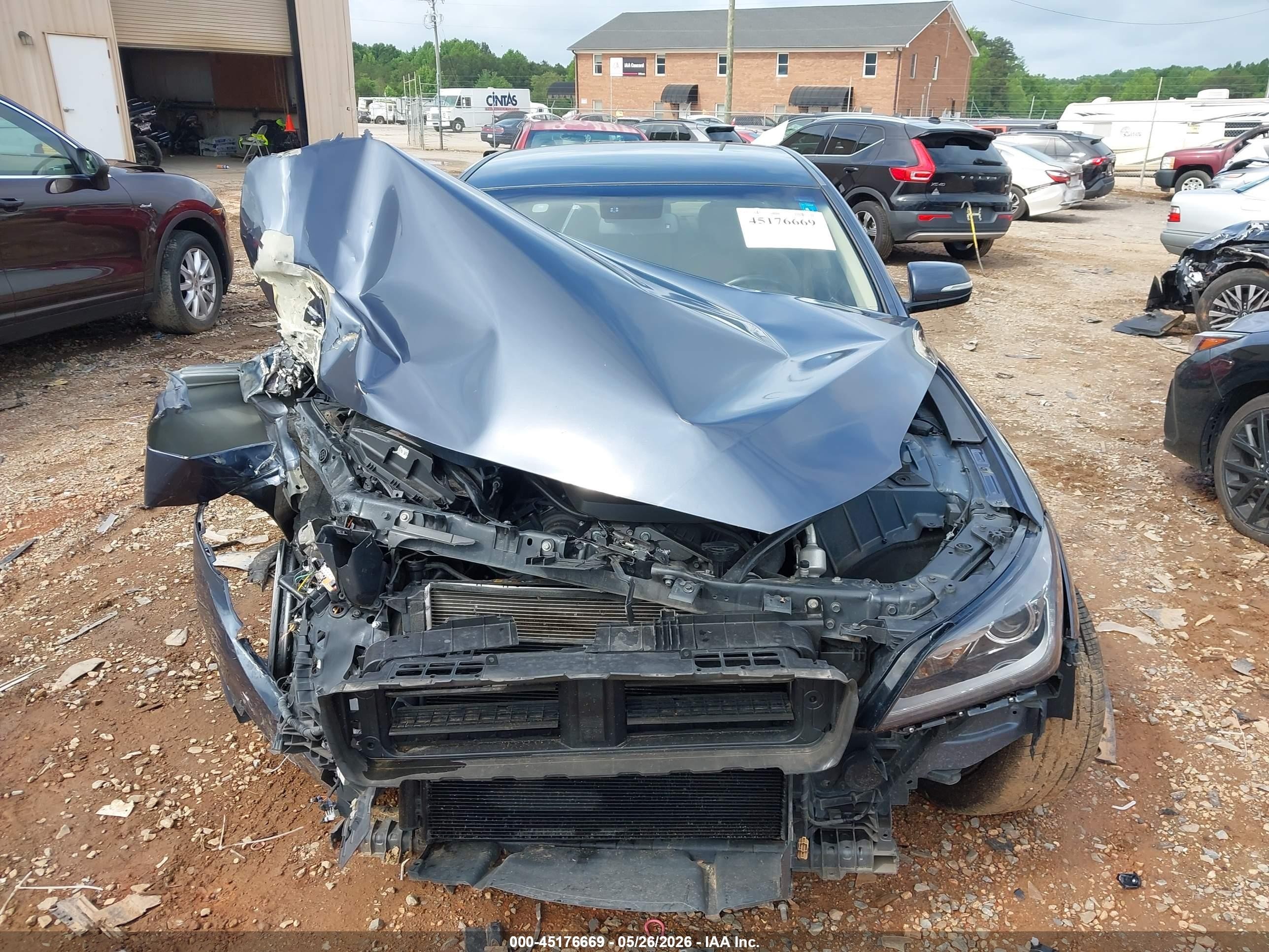 2015 Hyundai Genesis 3.8 Blue vin: KMHGN4JE5FU083410