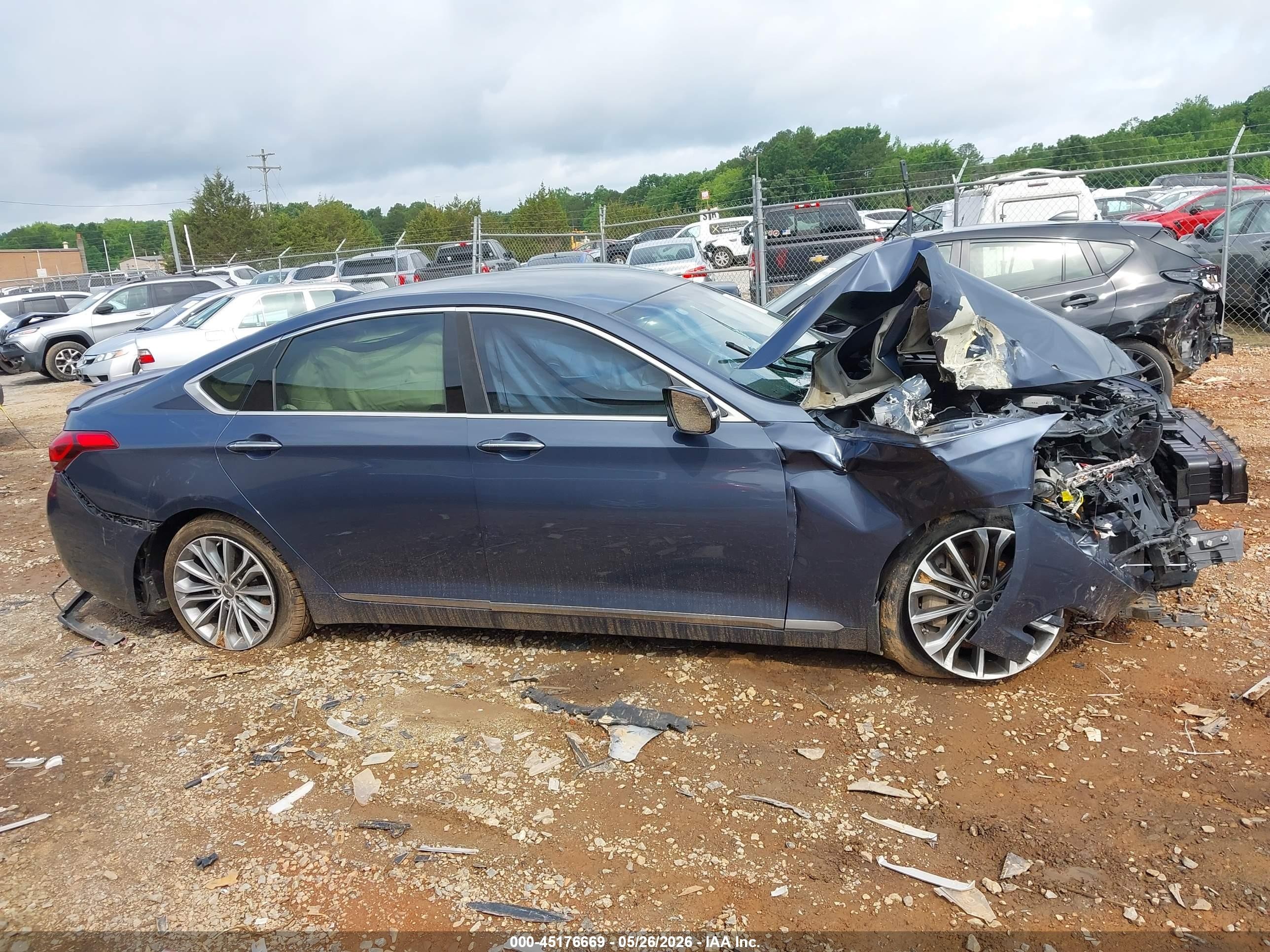 2015 Hyundai Genesis 3.8 Blue vin: KMHGN4JE5FU083410