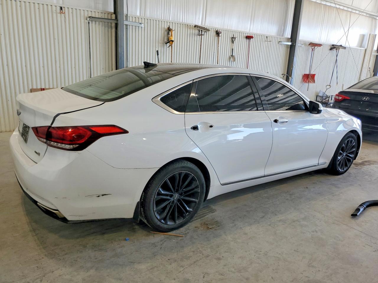 2015 Hyundai Genesis 3.8l White vin: KMHGN4JE5FU090728