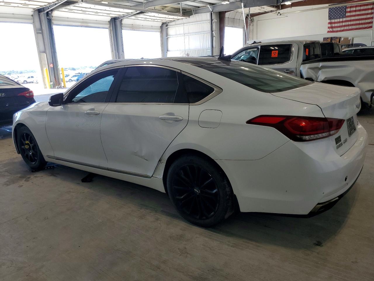 2015 Hyundai Genesis 3.8l White vin: KMHGN4JE5FU090728