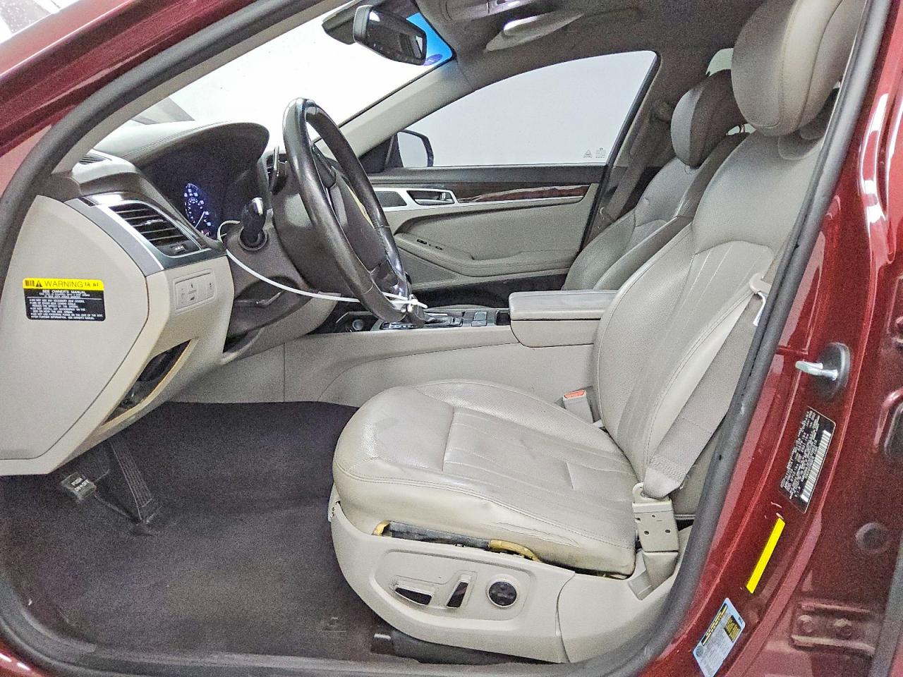 2015 Hyundai Genesis 3.8l Maroon vin: KMHGN4JE5FU096318