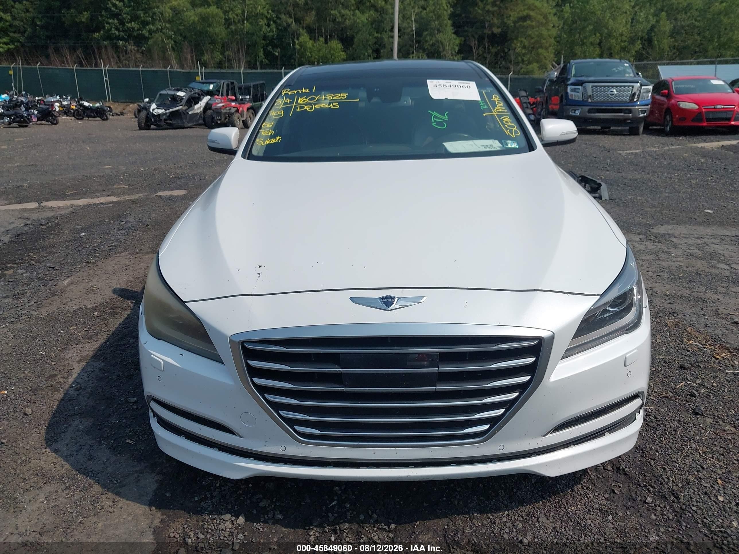 2015 Hyundai Genesis 3.8 White vin: KMHGN4JE5FU101033