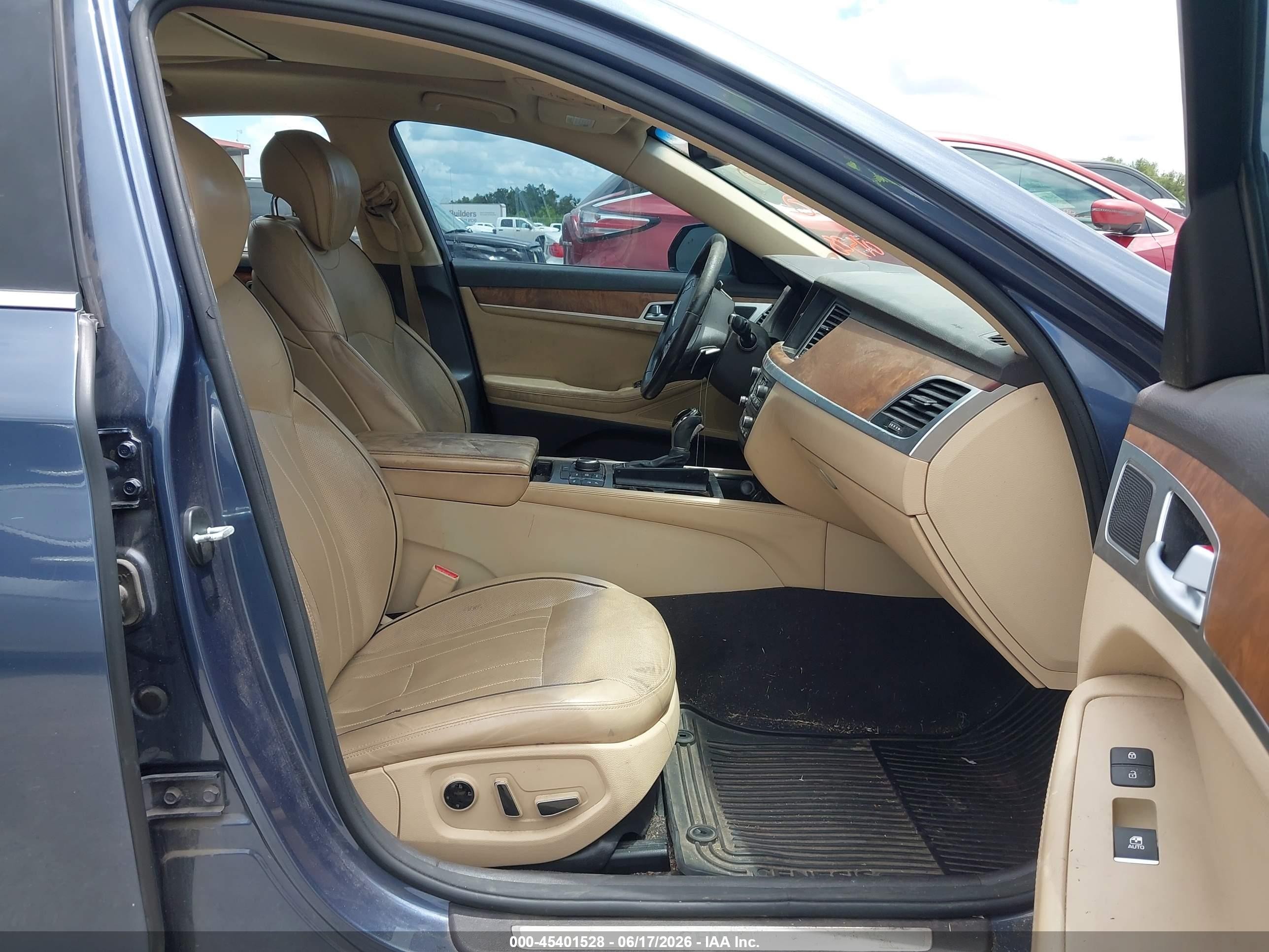 2015 Hyundai Genesis 3.8 Dark Blue vin: KMHGN4JE5FU101758
