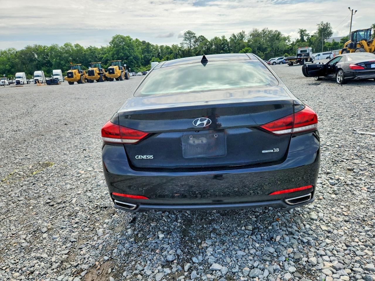 2015 Hyundai Genesis 3.8l Black vin: KMHGN4JE6FU020381
