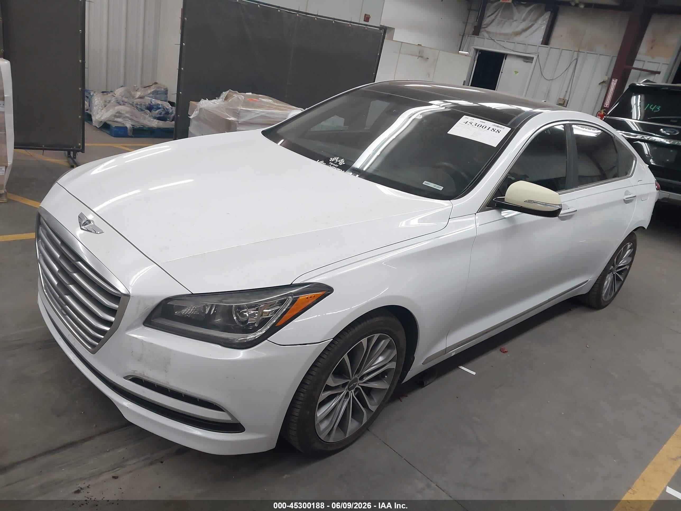 2015 Hyundai Genesis 3.8 White vin: KMHGN4JE6FU034684
