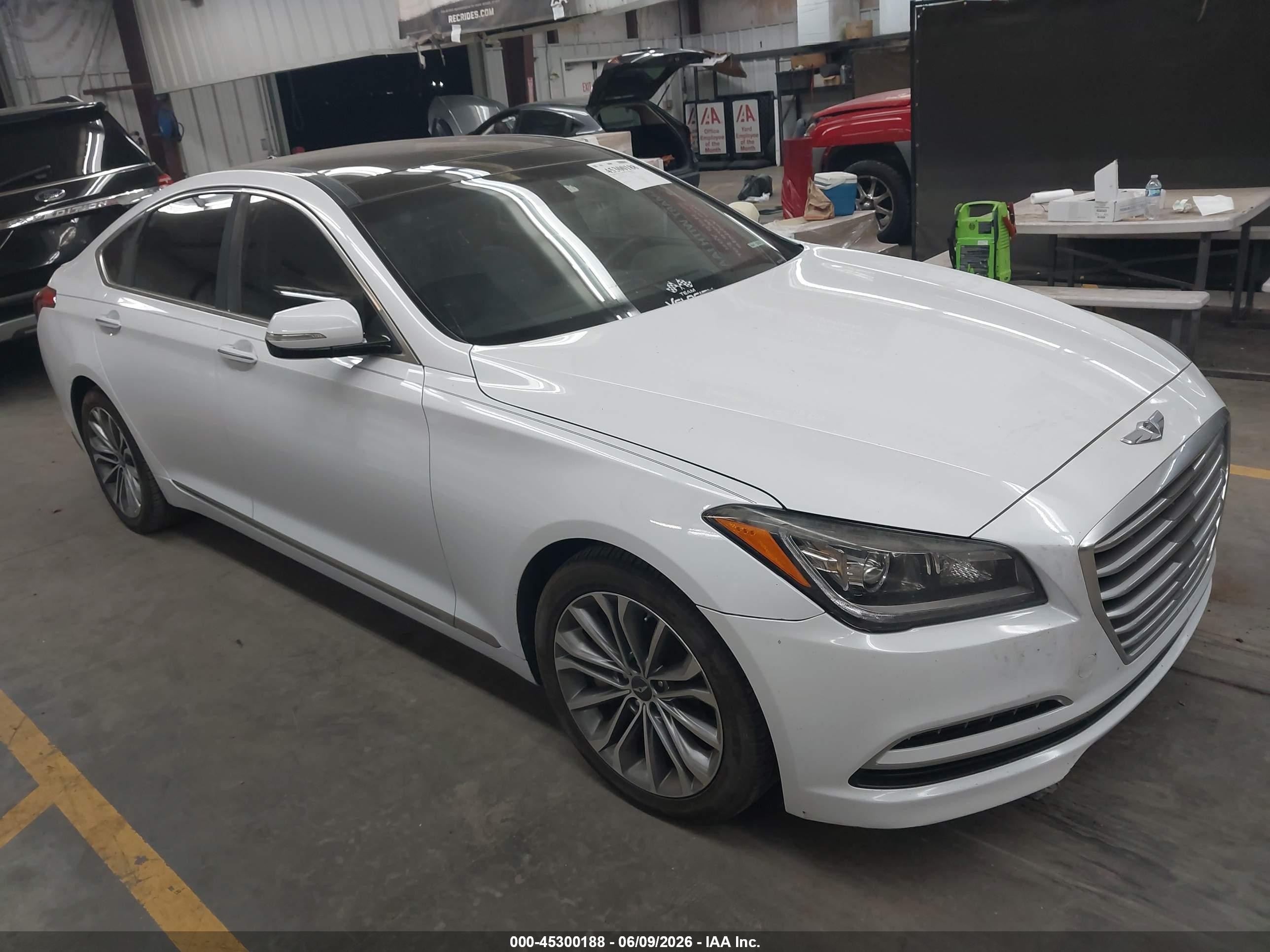 2015 Hyundai Genesis 3.8 White vin: KMHGN4JE6FU034684