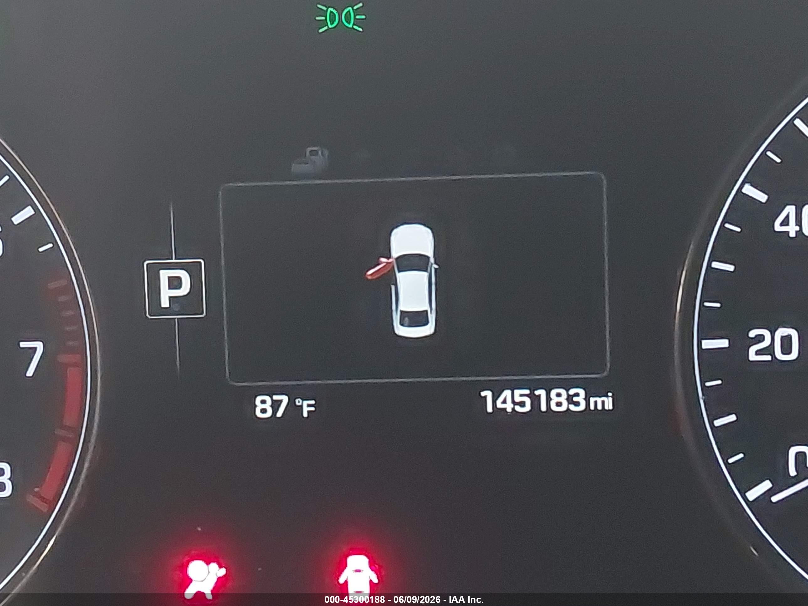 2015 Hyundai Genesis 3.8 White vin: KMHGN4JE6FU034684
