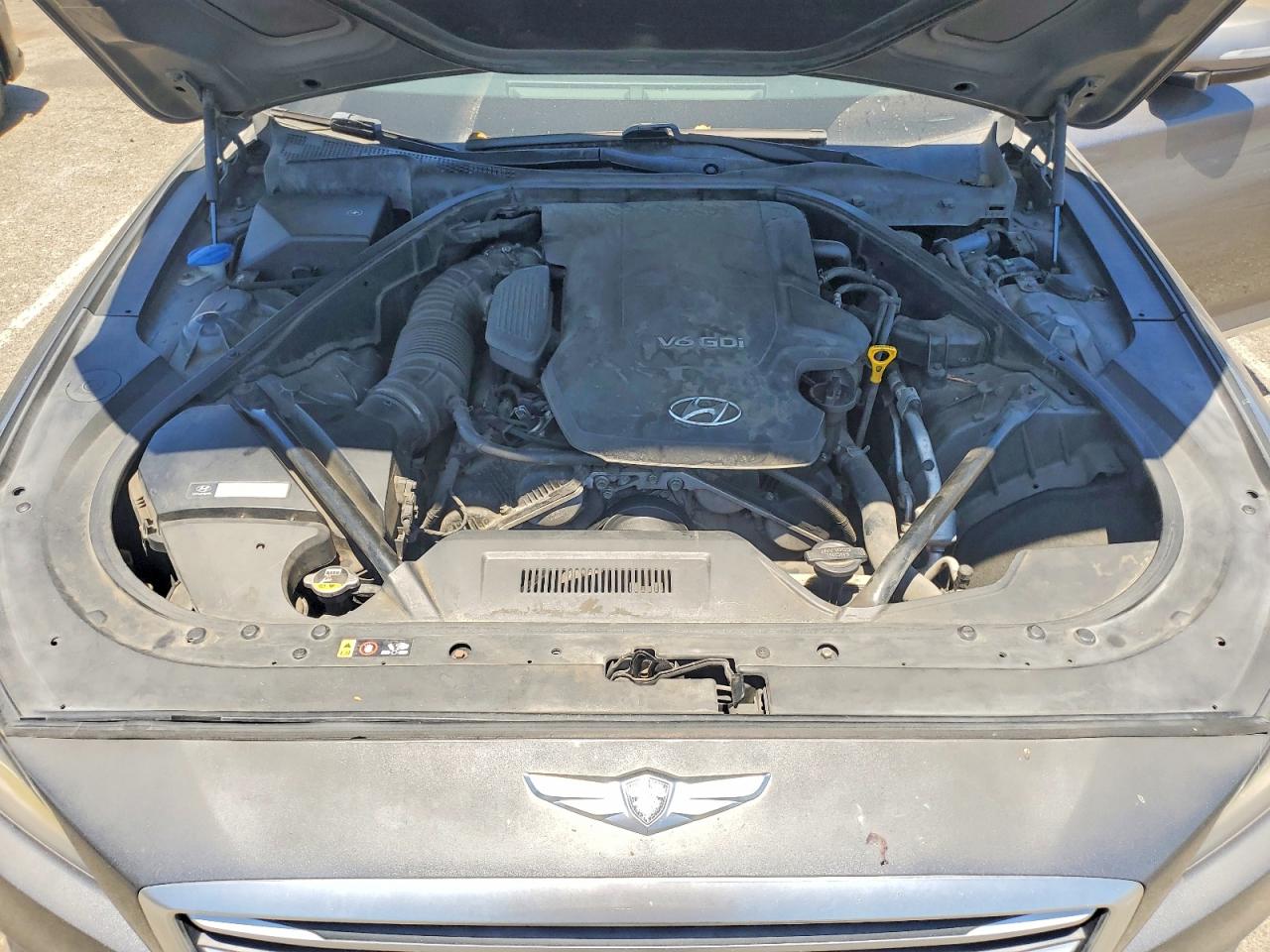 2015 Hyundai Genesis 3.8l Gray vin: KMHGN4JE6FU070505