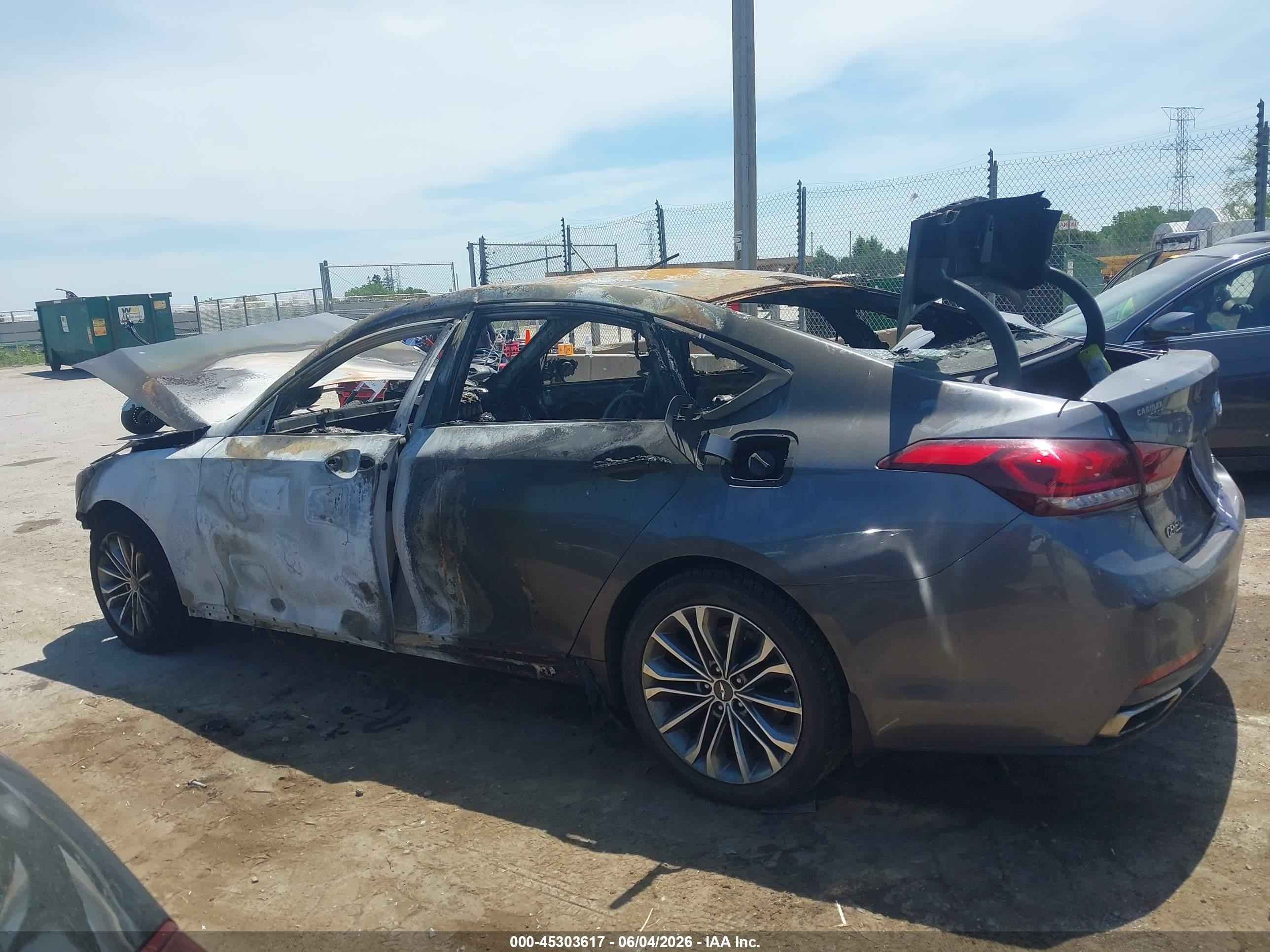 2015 Hyundai Genesis 3.8 Gray vin: KMHGN4JE6FU084811