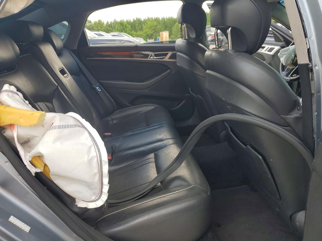 2015 Hyundai Genesis 3.8l Серебряный vin: KMHGN4JE6FU086879