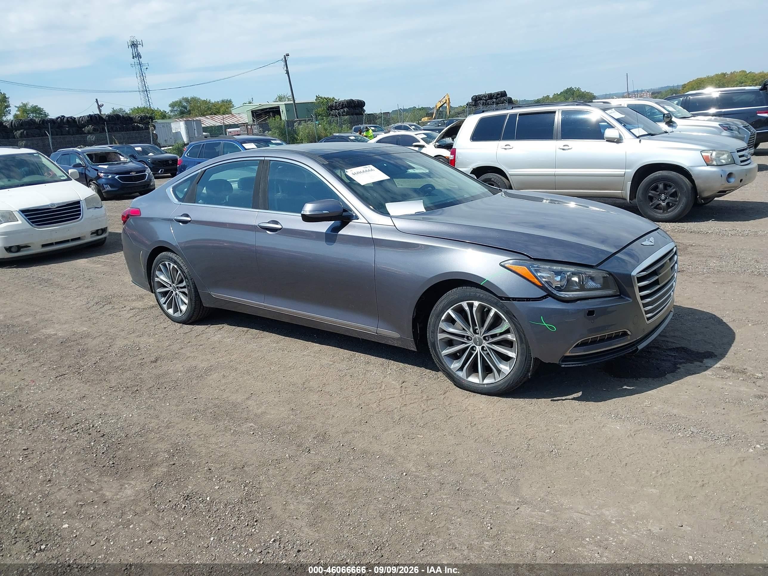 2015 Hyundai Genesis 3.8 Gray vin: KMHGN4JE6FU101543