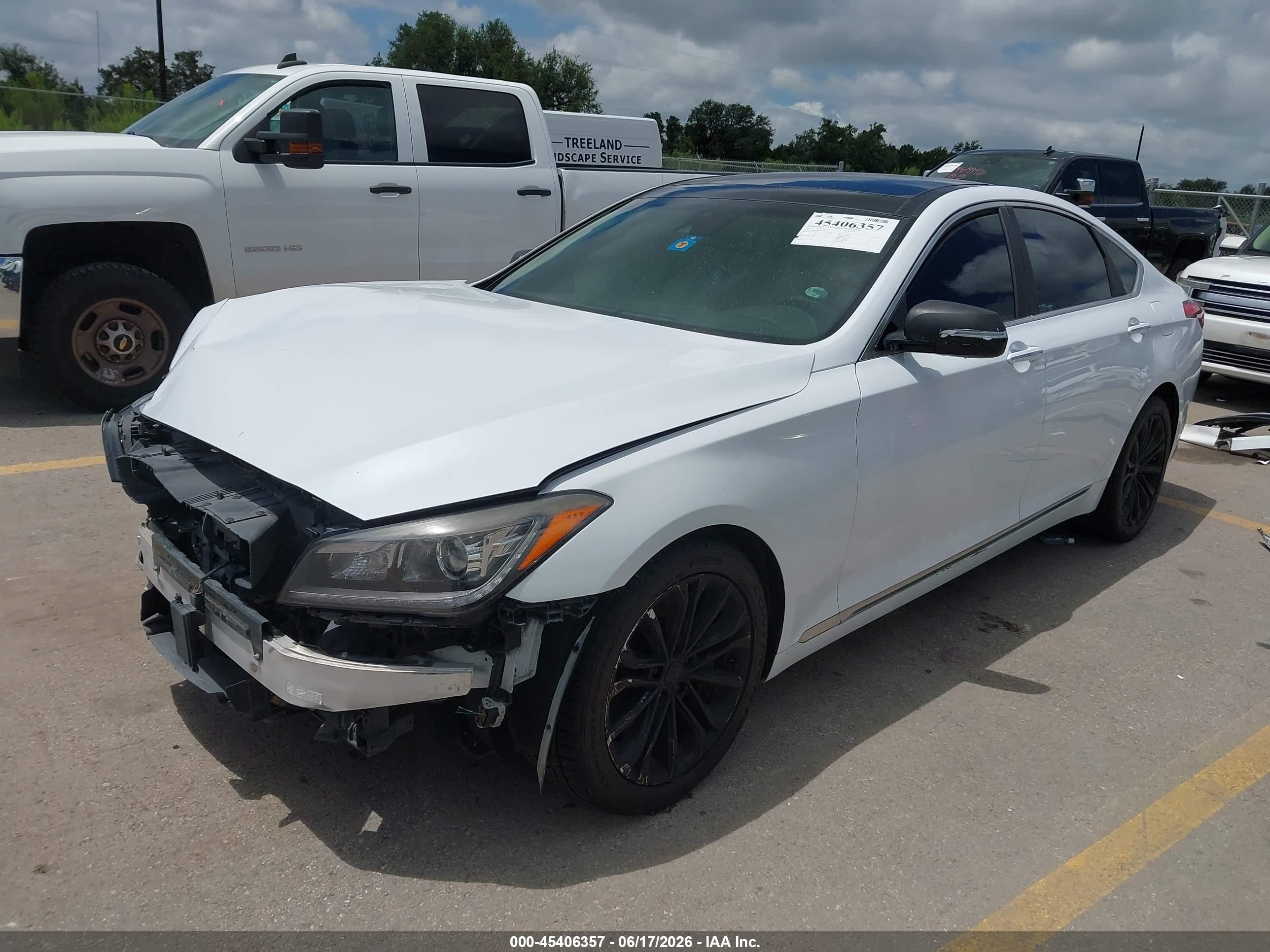 2015 Hyundai Genesis 3.8 White vin: KMHGN4JE7FU017117