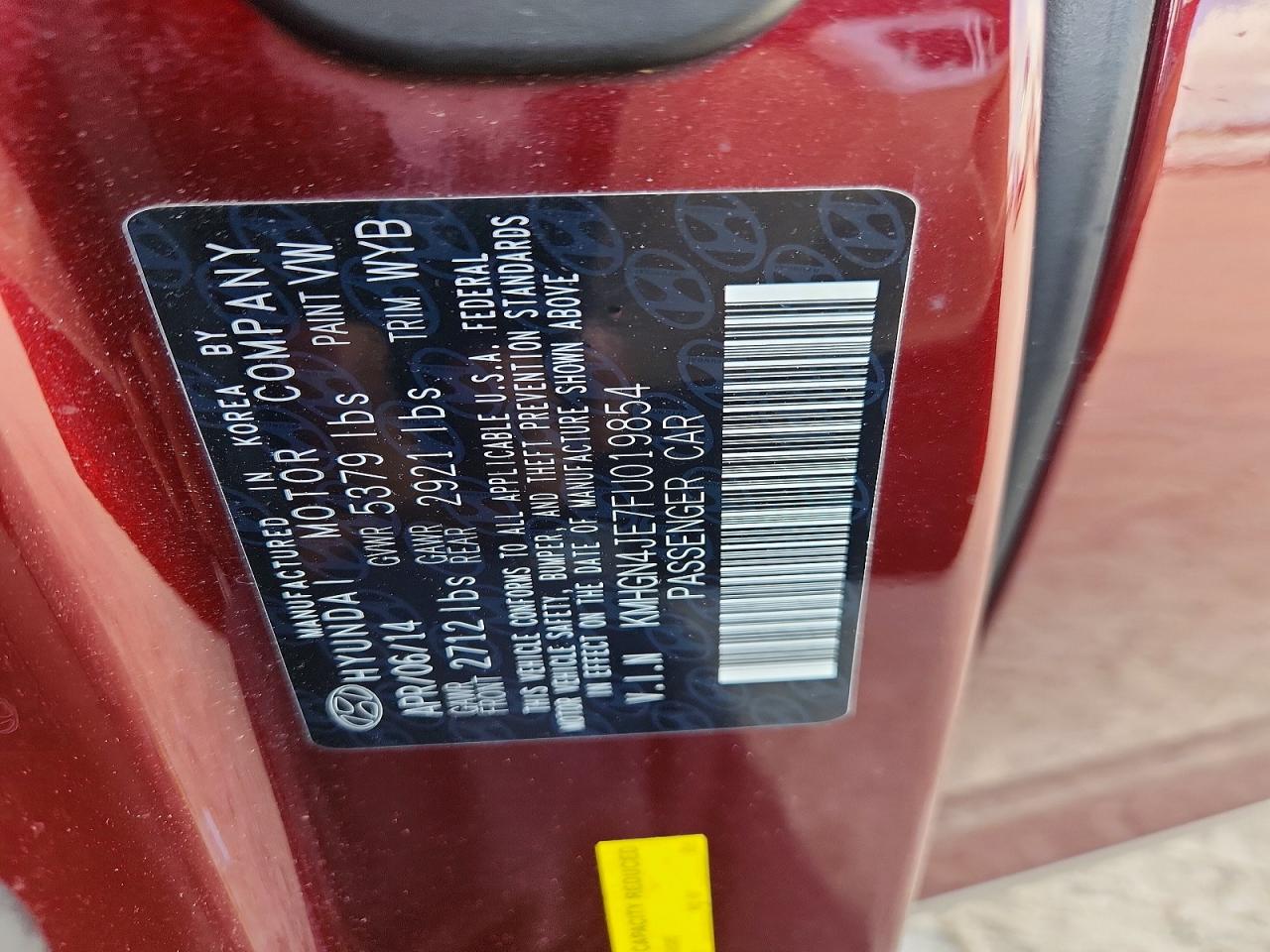 2015 Hyundai Genesis 3.8l Maroon vin: KMHGN4JE7FU019854