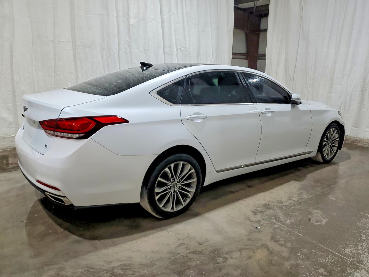 2015 Hyundai Genesis 3.8l White vin: KMHGN4JE7FU042910