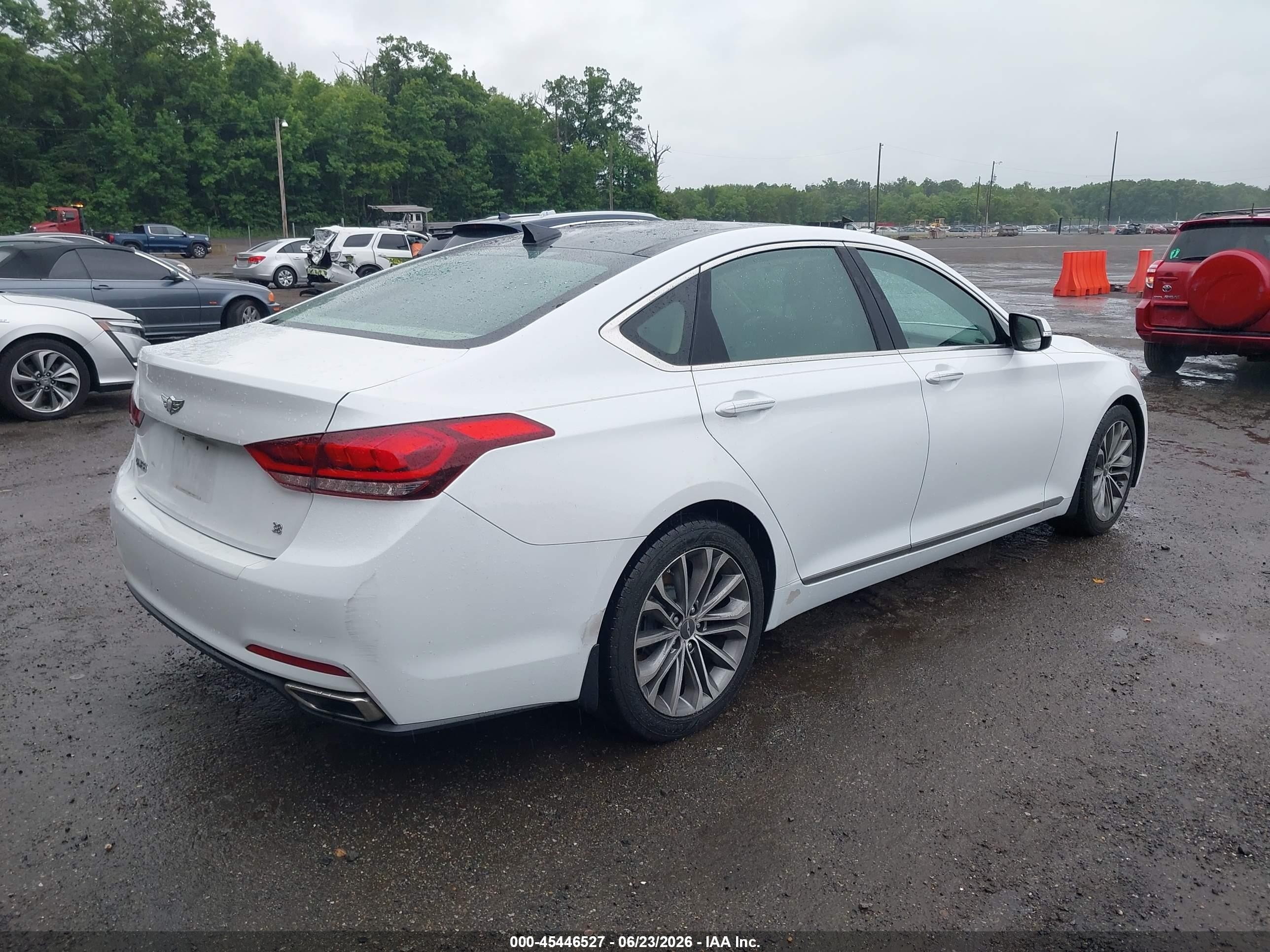 2015 Hyundai Genesis 3.8 White vin: KMHGN4JE7FU063756