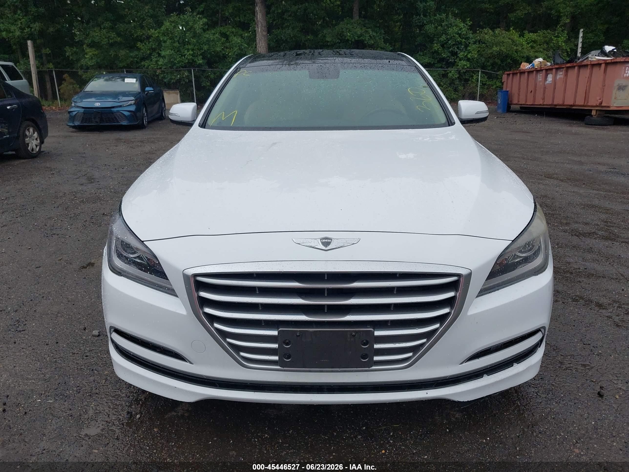 2015 Hyundai Genesis 3.8 White vin: KMHGN4JE7FU063756