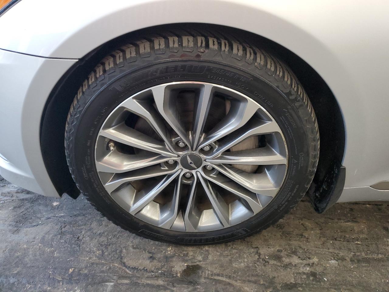 2015 Hyundai Genesis 3.8l Silver vin: KMHGN4JE7FU075079 Damage: Left Front Wheel, Curb Rash, 6 To 7 Inches