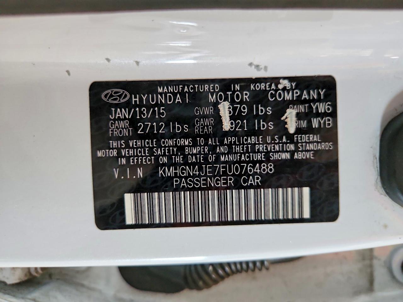 2015 Hyundai Genesis 3.8l Белый vin: KMHGN4JE7FU076488
