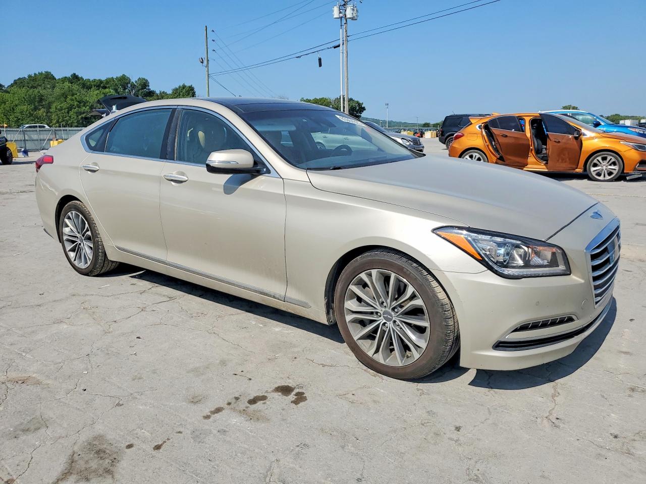 2015 Hyundai Genesis 3.8l Beige vin: KMHGN4JE7FU079648