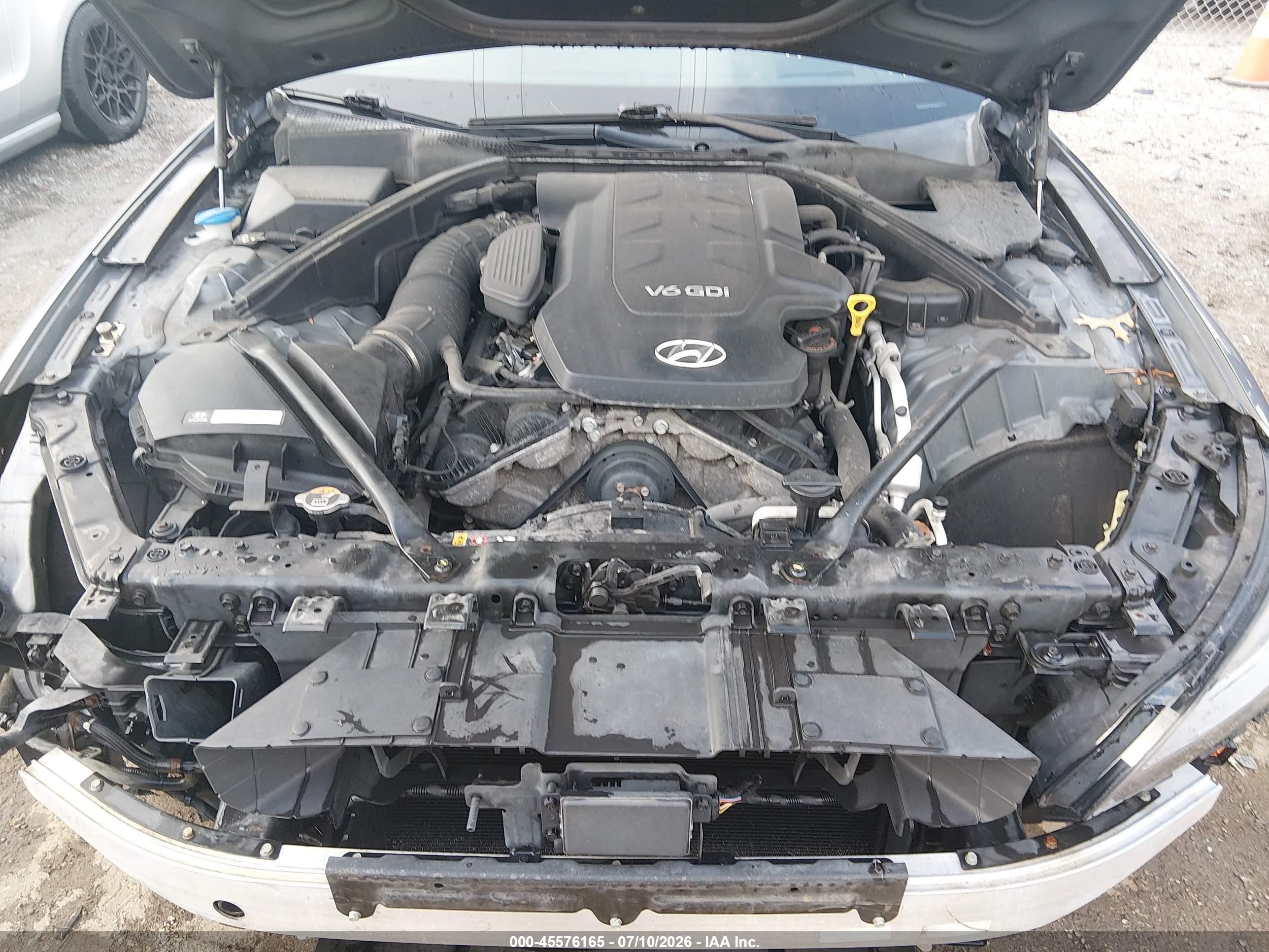 2015 Hyundai Genesis 3.8 Gray vin: KMHGN4JE7FU086227