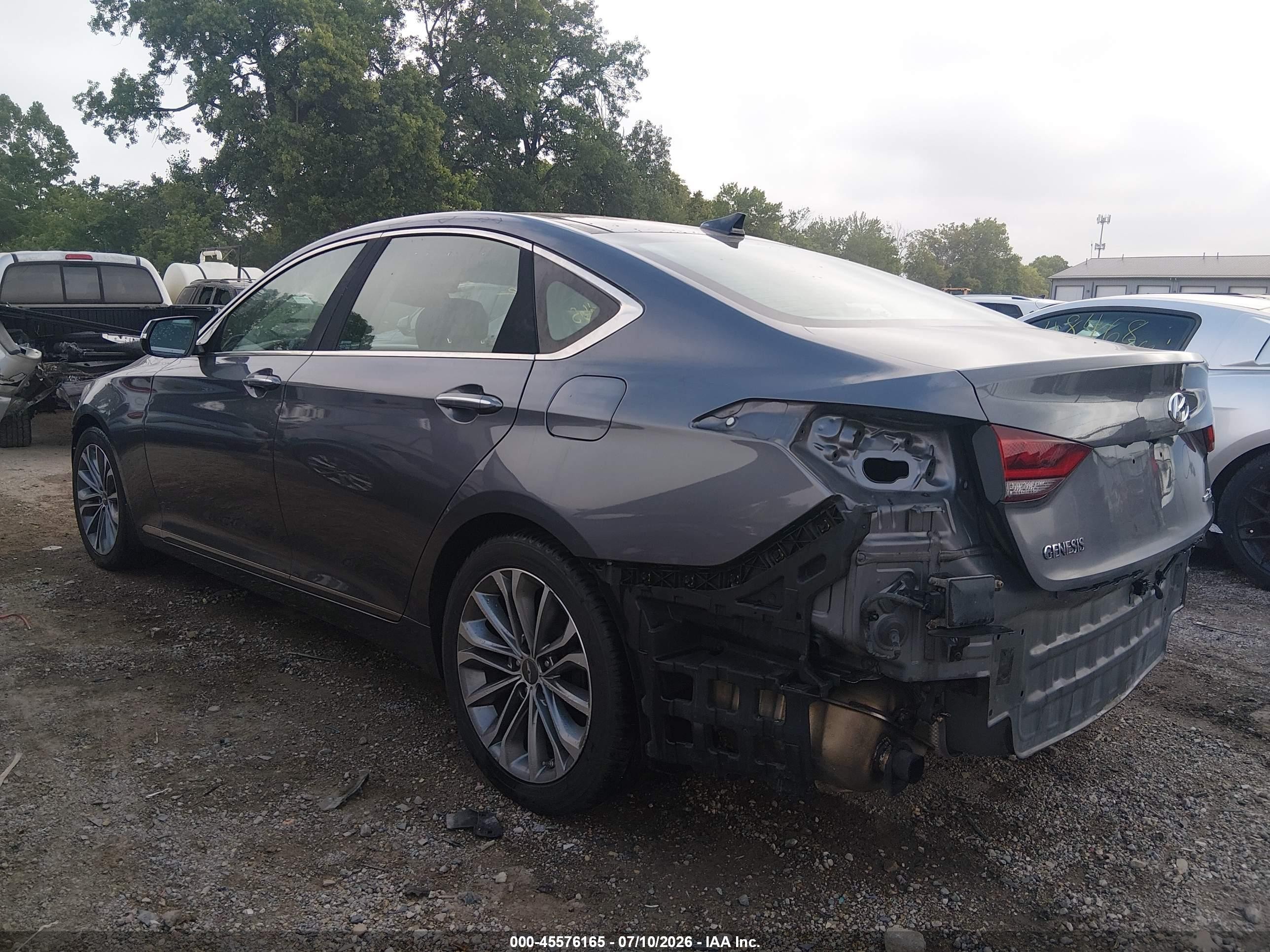 2015 Hyundai Genesis 3.8 Gray vin: KMHGN4JE7FU086227