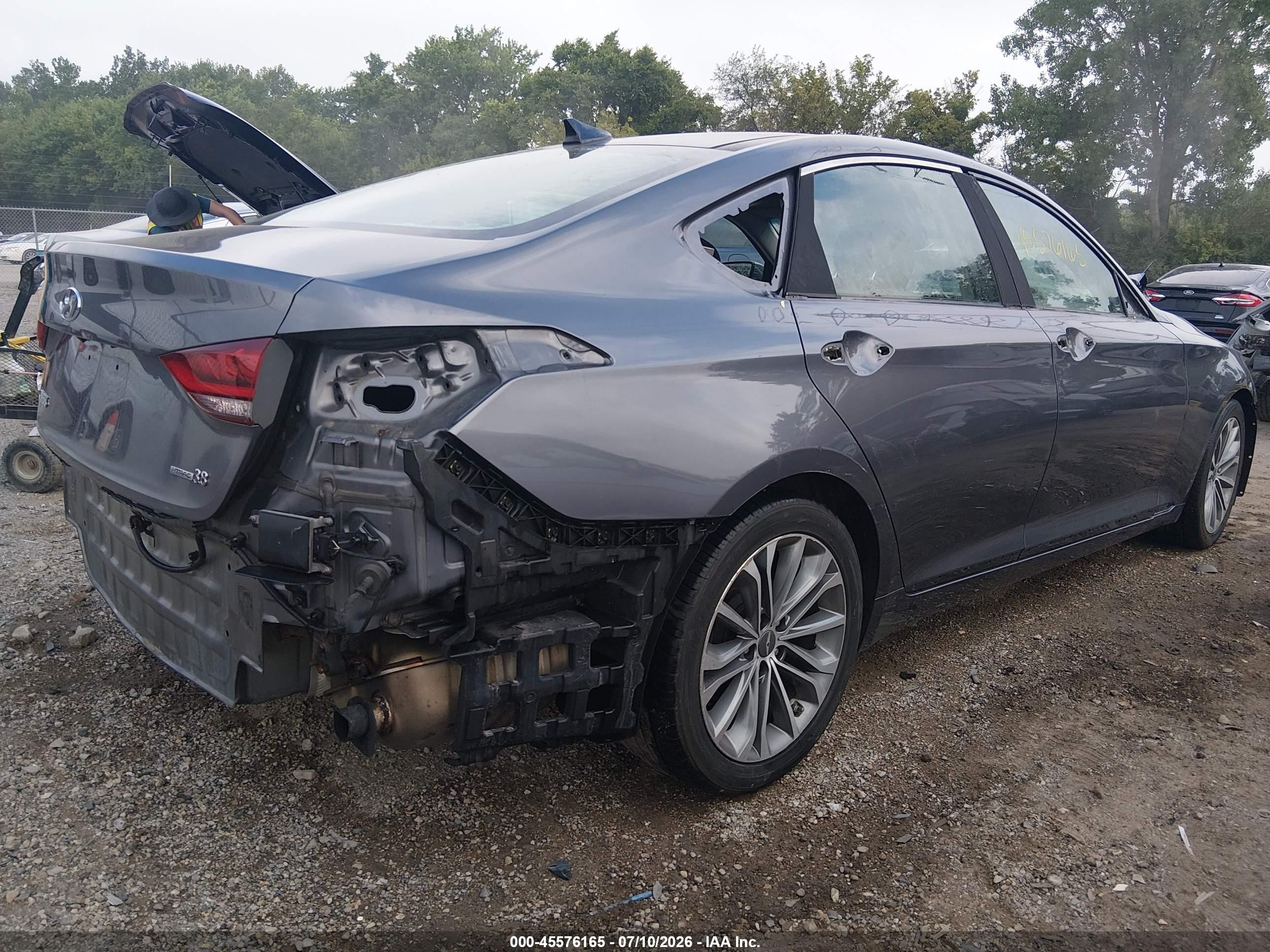 2015 Hyundai Genesis 3.8 Gray vin: KMHGN4JE7FU086227