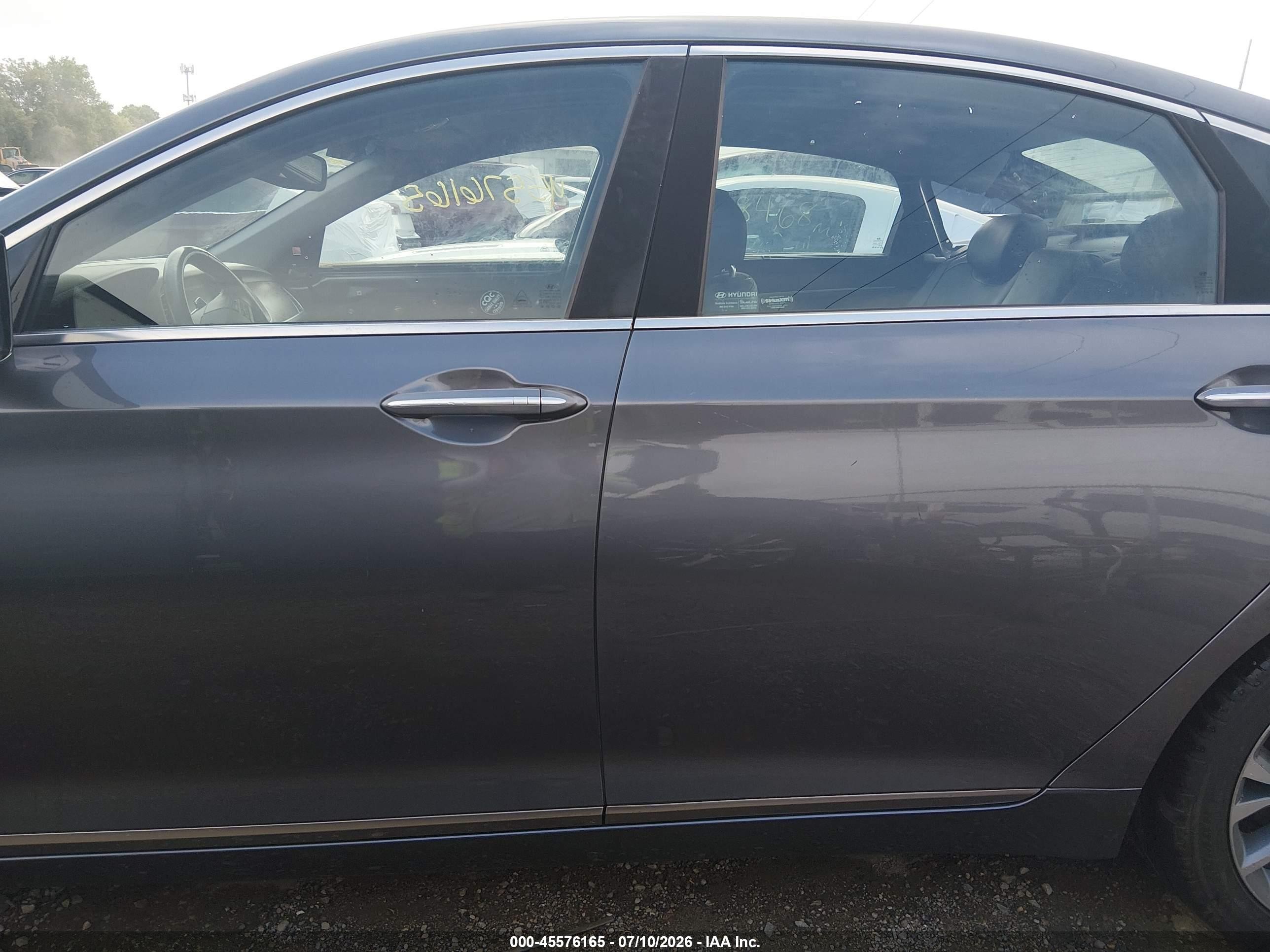 2015 Hyundai Genesis 3.8 Gray vin: KMHGN4JE7FU086227