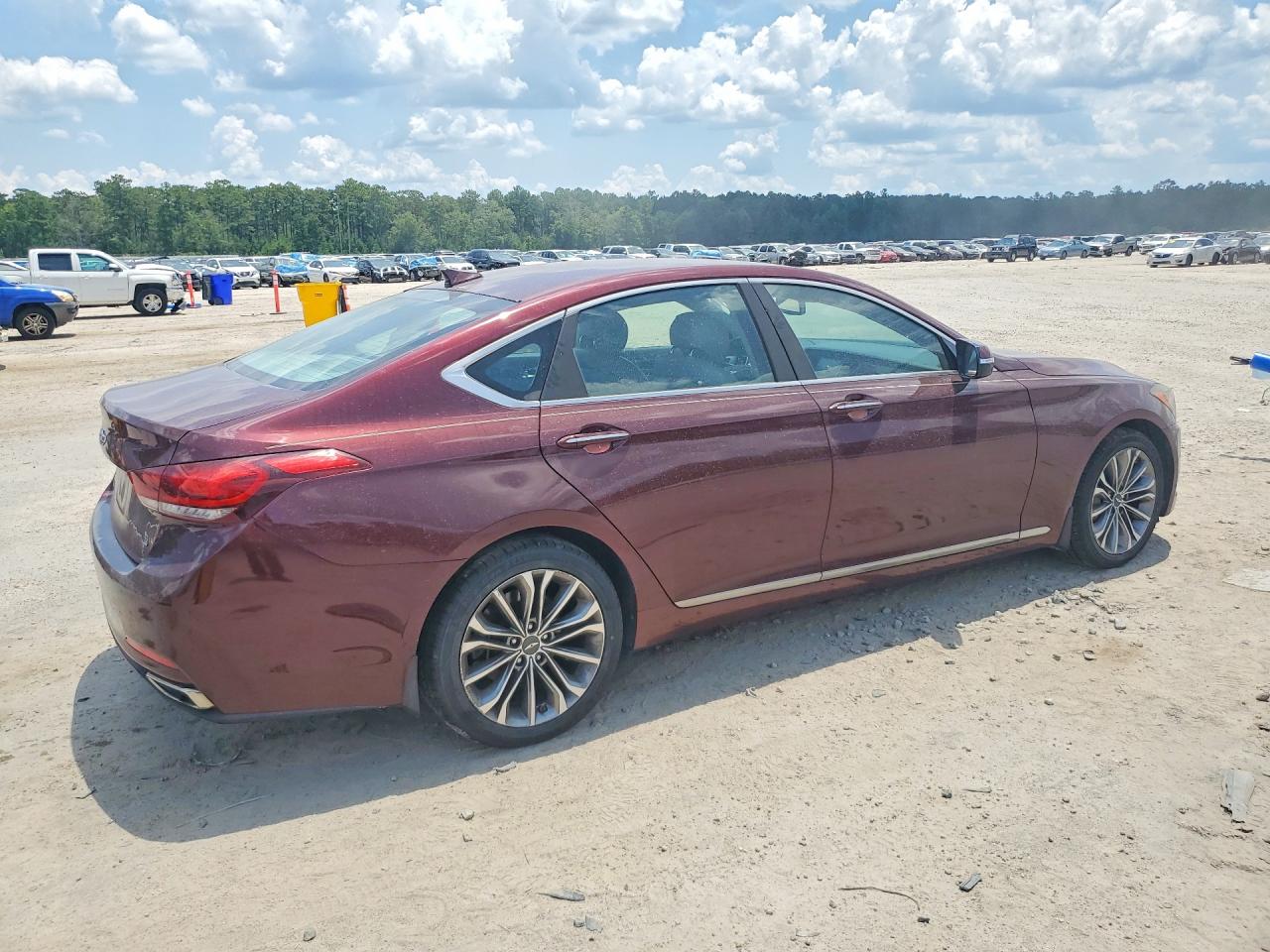 2015 Hyundai Genesis 3.8l Maroon vin: KMHGN4JE7FU087989