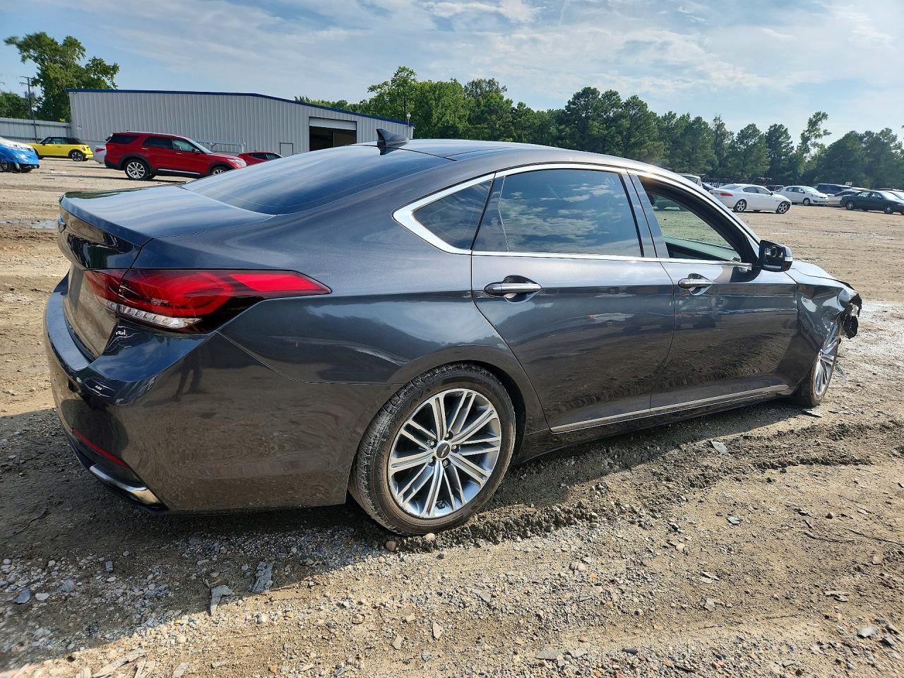 2018 Genesis G80 3.8 Black vin: KMHGN4JE7JU233607