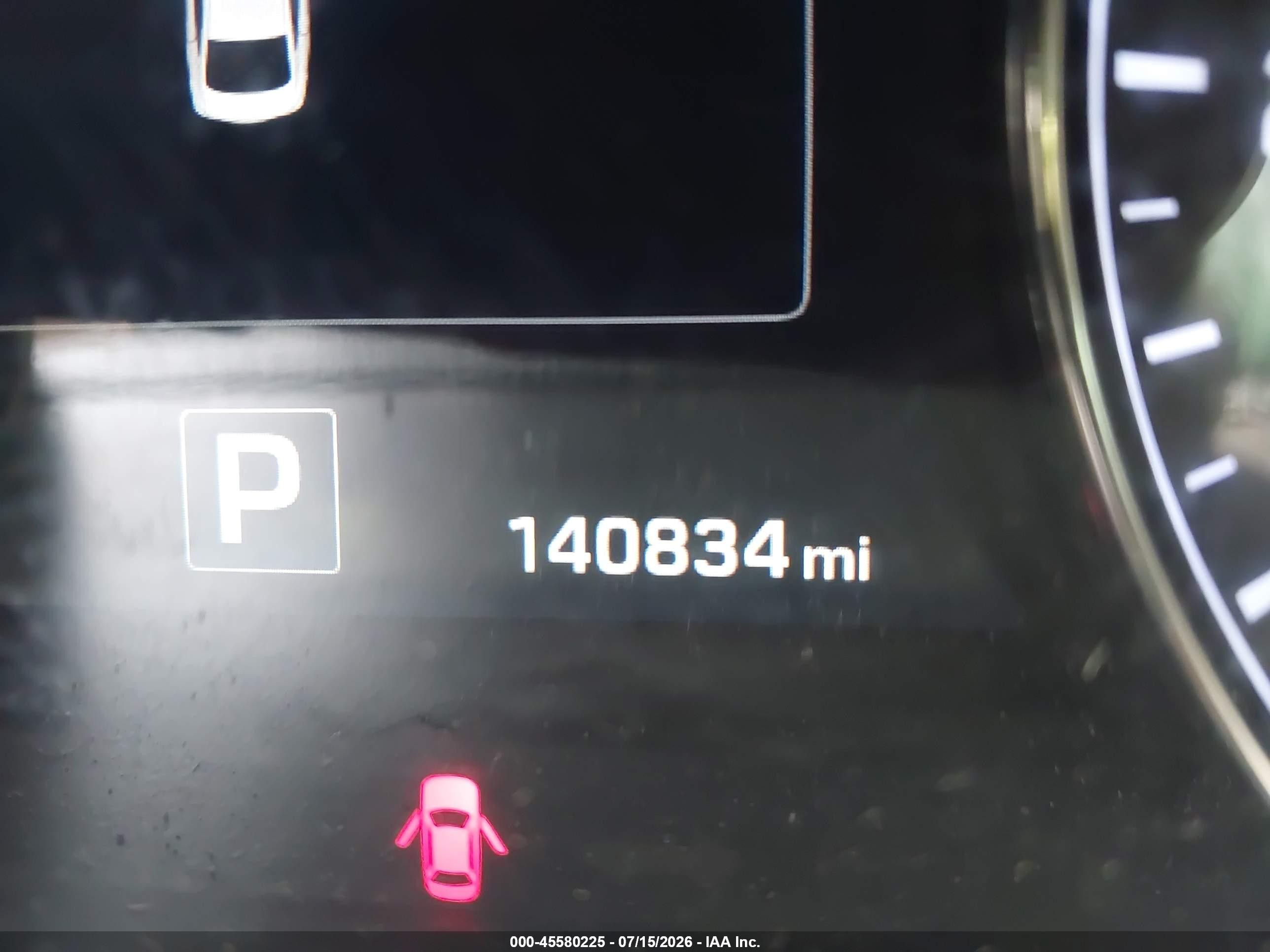 2015 Hyundai Genesis 3.8 Maroon vin: KMHGN4JE8FU026618