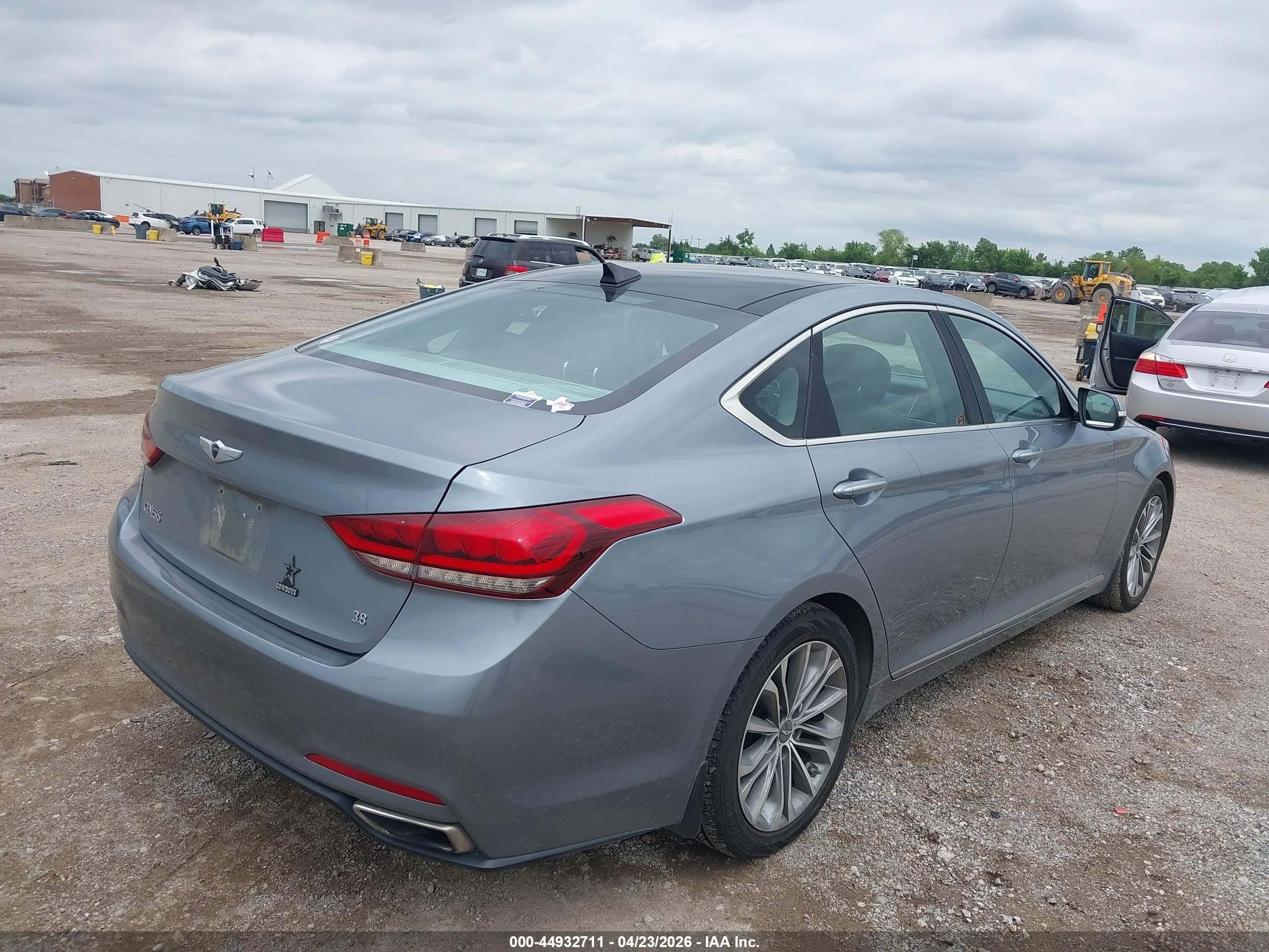 2015 Hyundai Genesis 3.8 Blue vin: KMHGN4JE8FU045816