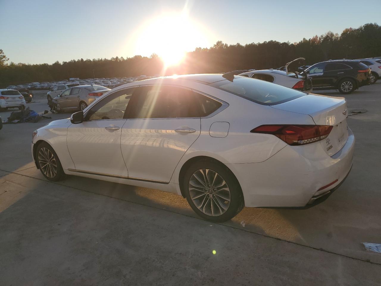 2015 Hyundai Genesis 3.8l White vin: KMHGN4JE8FU050370