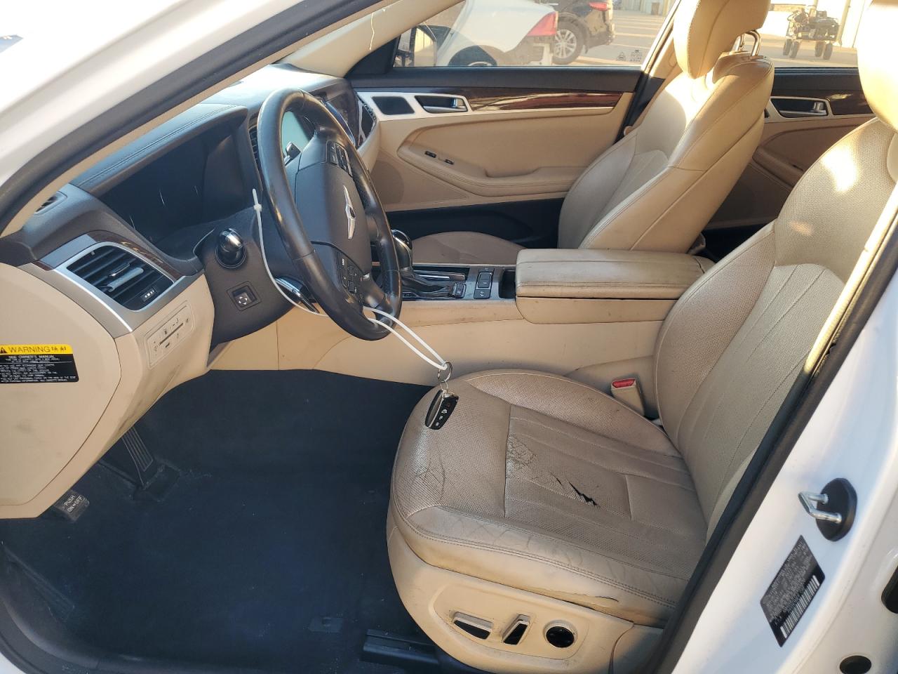 2015 Hyundai Genesis 3.8l White vin: KMHGN4JE8FU050370