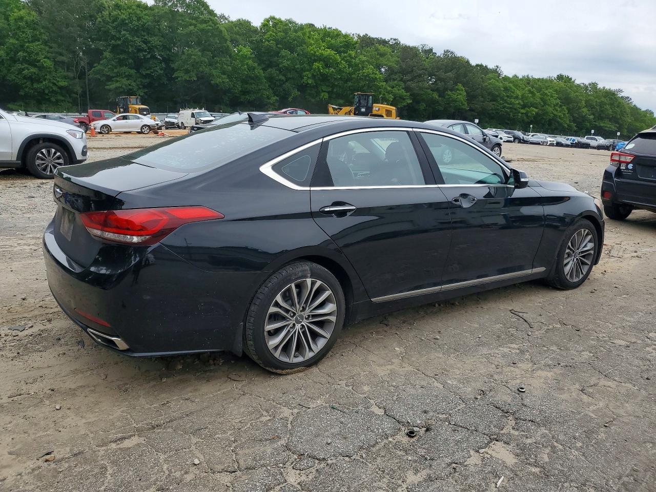 2015 Hyundai Genesis 3.8l Silver vin: KMHGN4JE8FU055228
