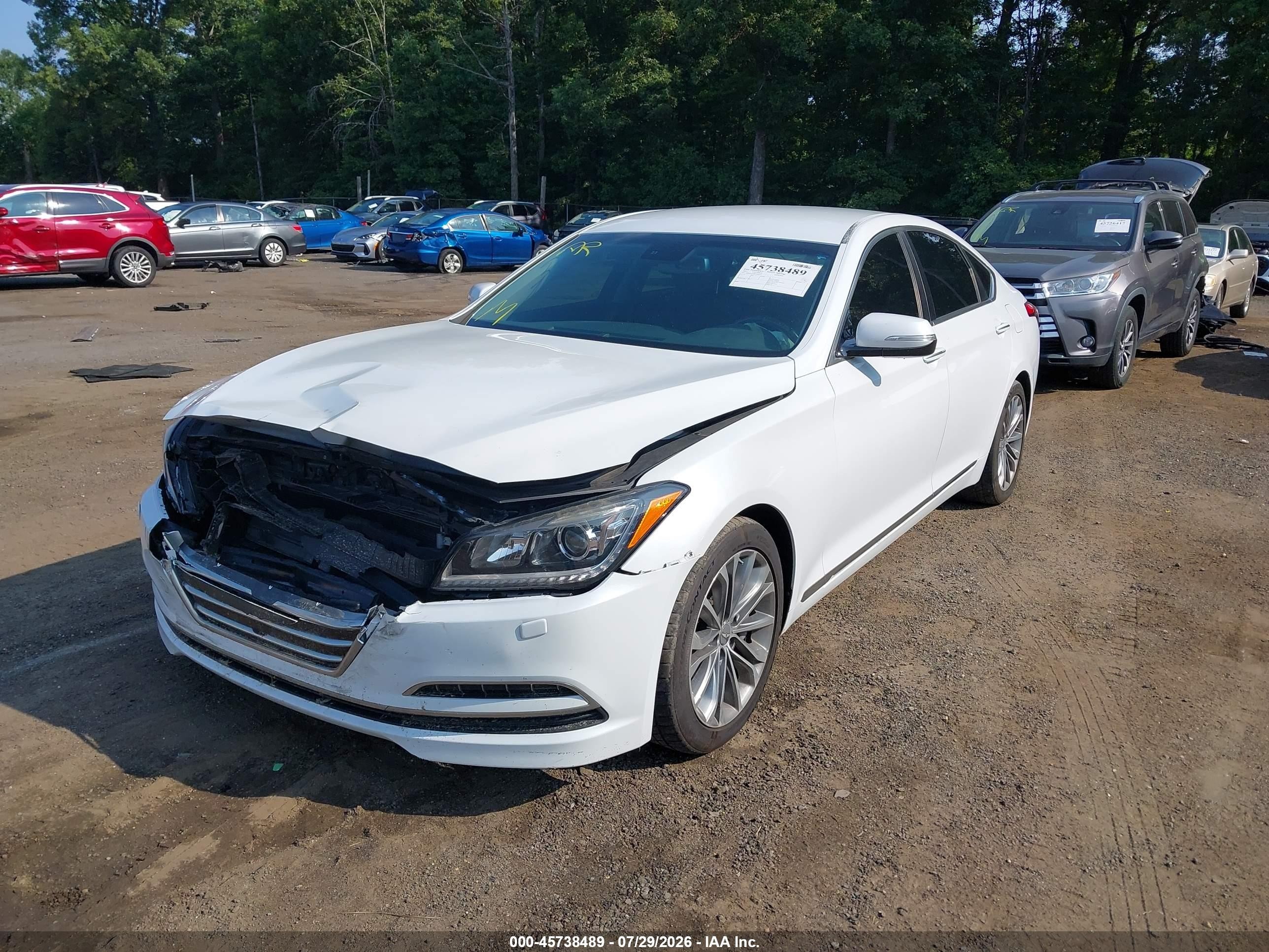 2015 Hyundai Genesis 3.8 Белый vin: KMHGN4JE8FU060154