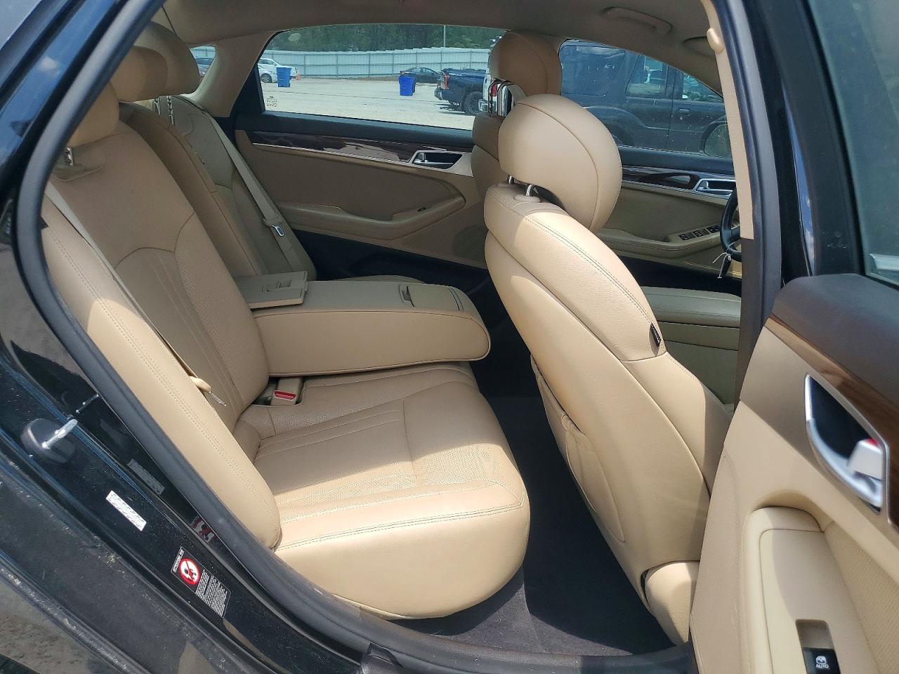 2015 Hyundai Genesis 3.8l Black vin: KMHGN4JE8FU080257