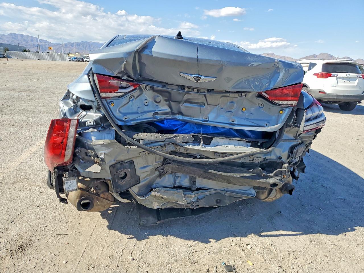 2015 Hyundai Genesis 3.8l Серый vin: KMHGN4JE8FU092103