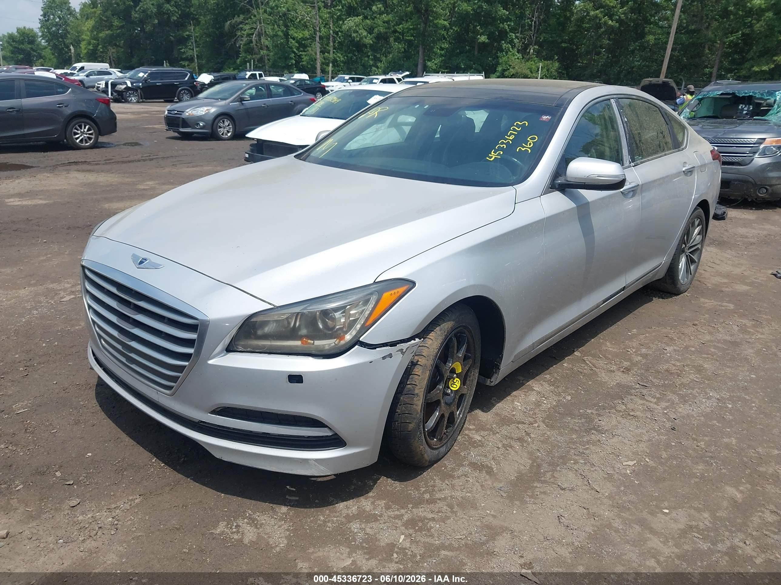 2015 Hyundai Genesis 3.8 Серебряный vin: KMHGN4JE8FU100281
