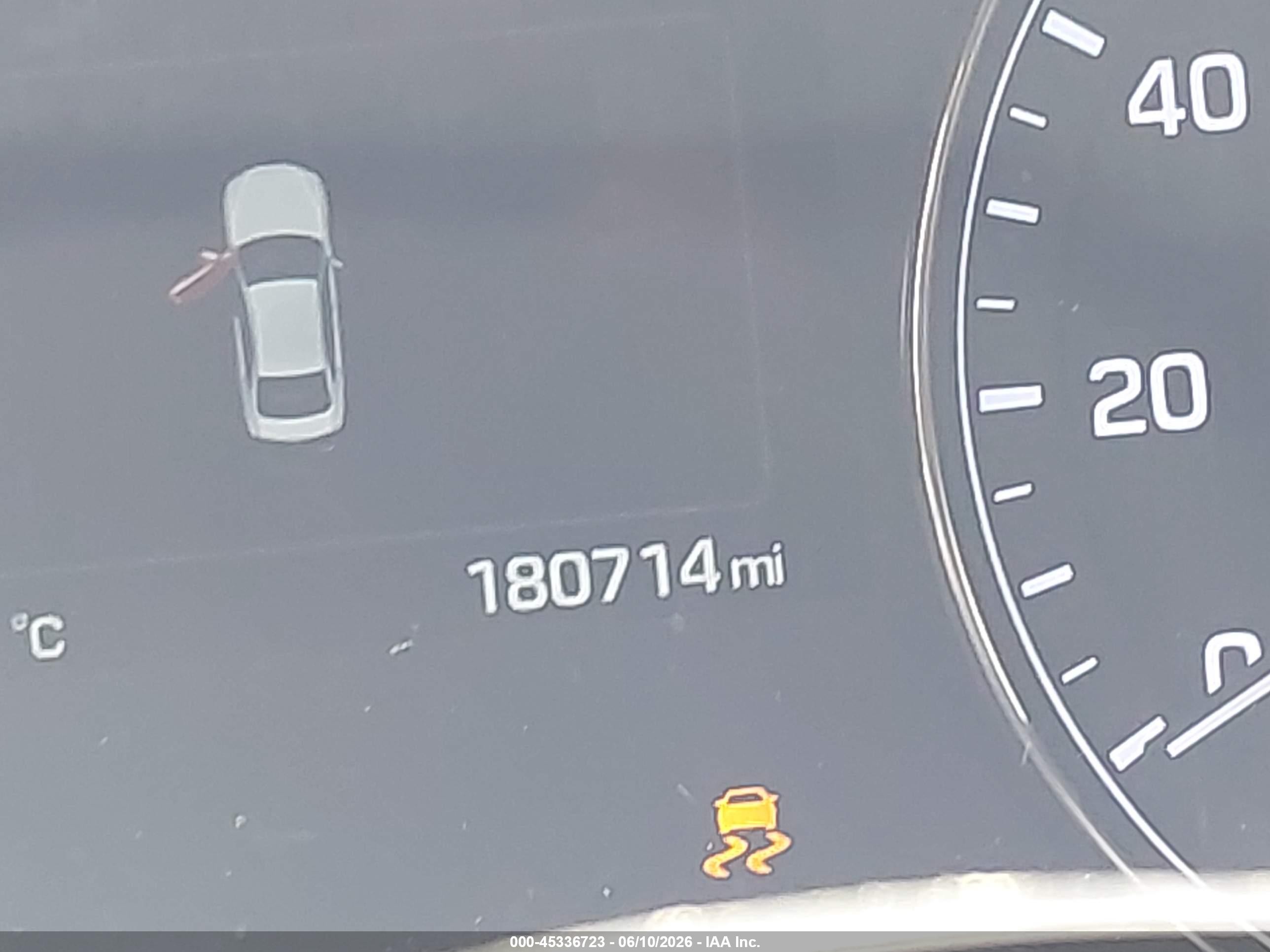 2015 Hyundai Genesis 3.8 Серебряный vin: KMHGN4JE8FU100281