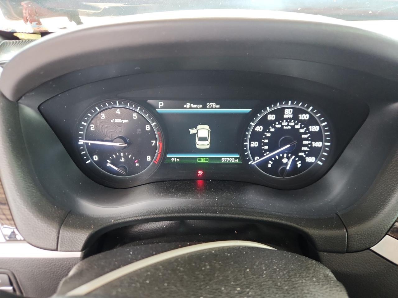 2019 Genesis G80 Base Red vin: KMHGN4JE8KU292246