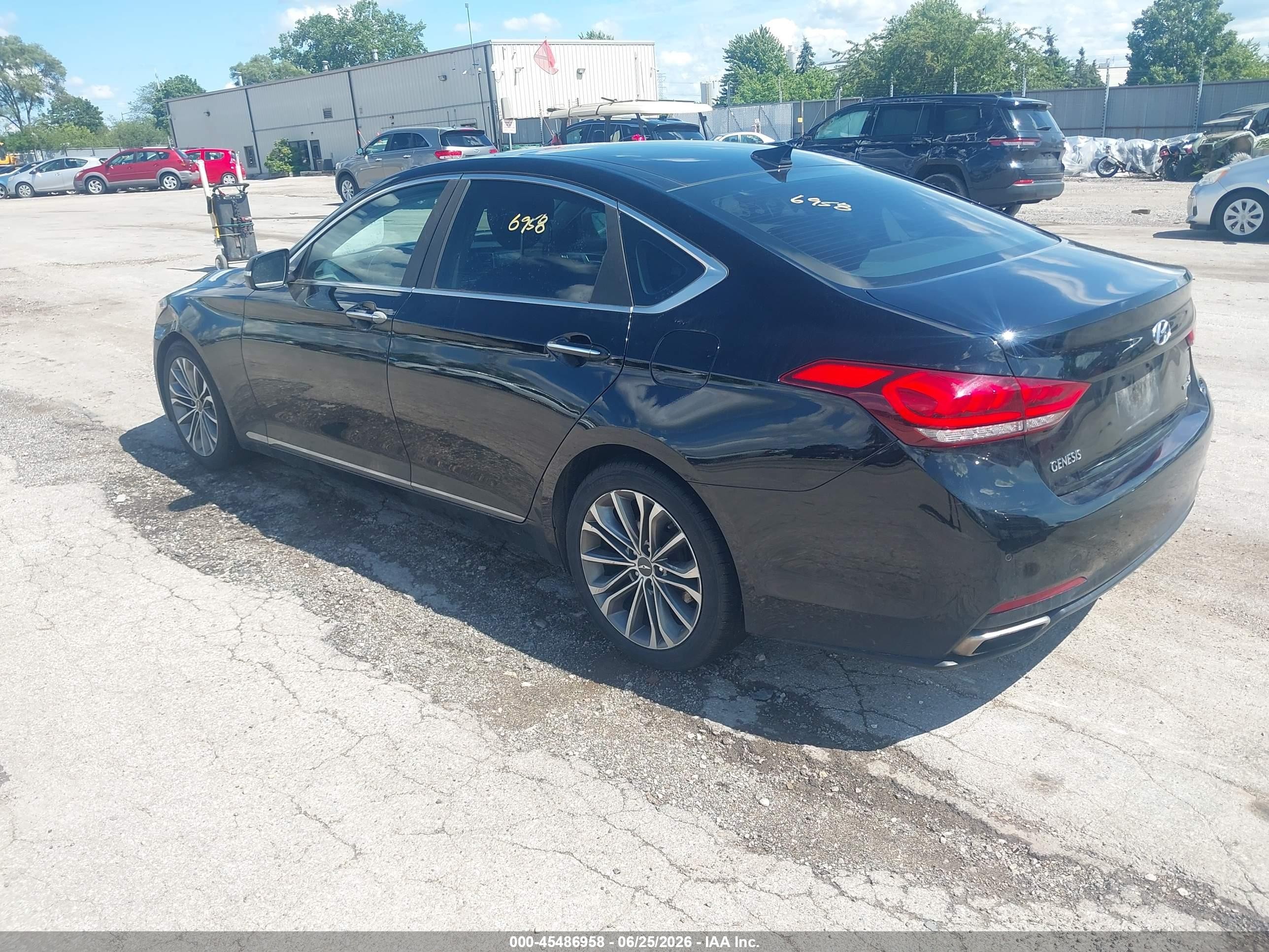 2015 Hyundai Genesis 3.8 Black vin: KMHGN4JE9FU016664