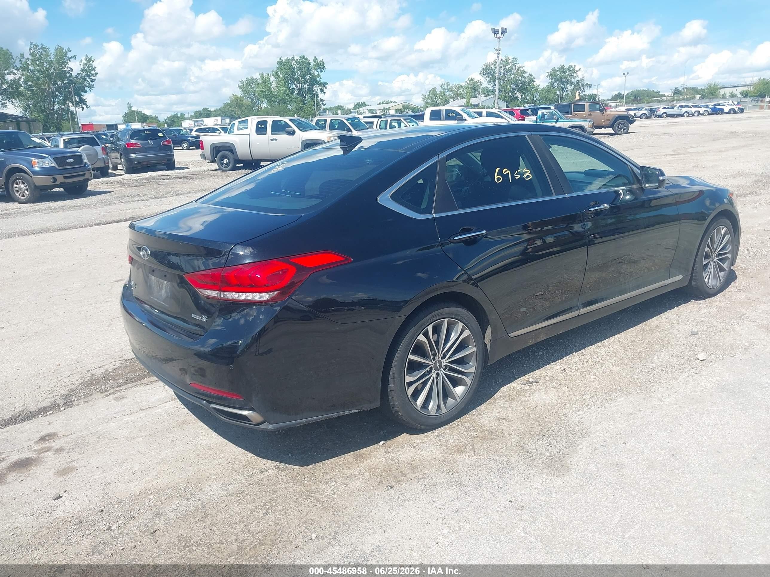 2015 Hyundai Genesis 3.8 Black vin: KMHGN4JE9FU016664
